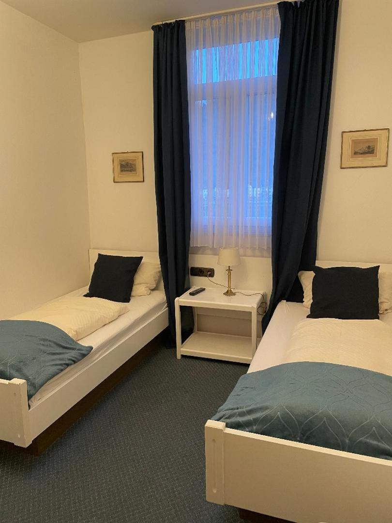 Hotel Zum Goldenen Loewen Sankt Goar Quarto foto